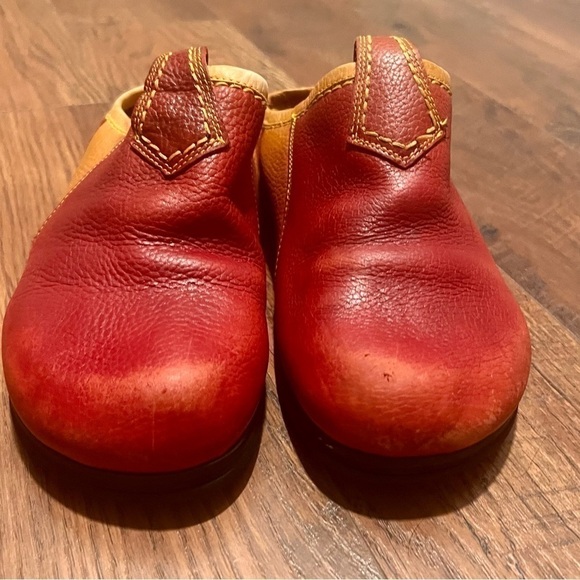 JOHN FLUEVOG vintage leather mules.  Size 9 - Picture 6 of 7